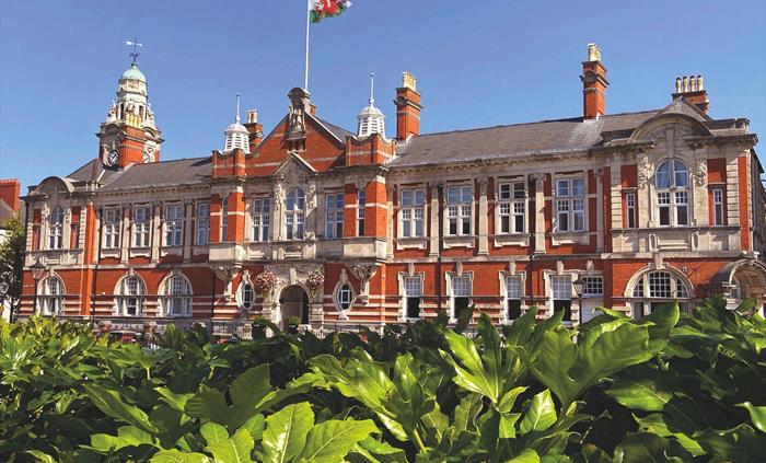 Morgans Hotel is a striking 4* boutique hotel in a historic Grade II listed building which once housed the Port Authority. Its exterior appearance is